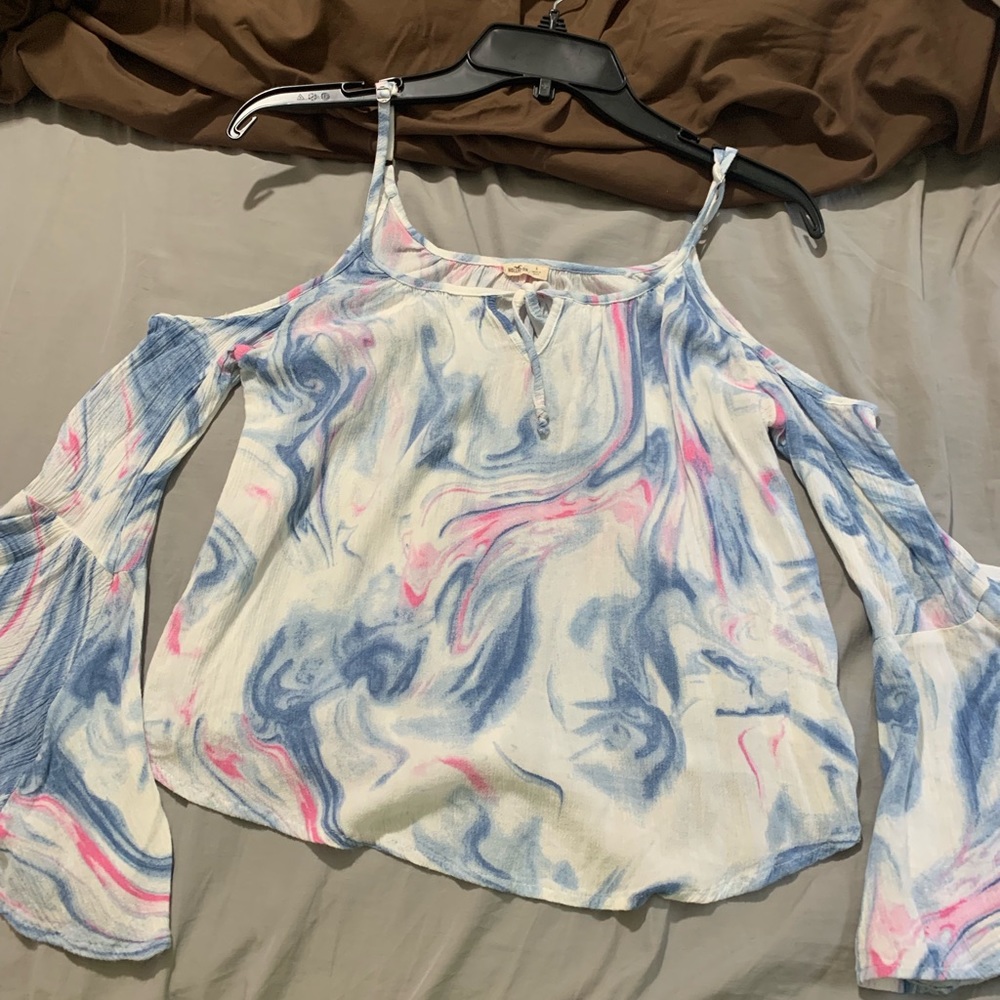 Hollister flair shirt